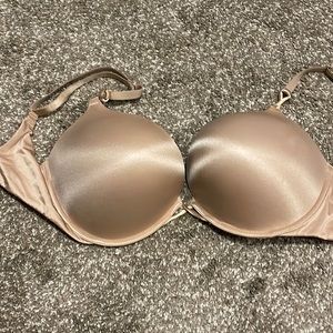 Victorias Secret Bombshell Push Up Bra